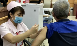 Bộ Y tế: Vaccine COVID-19 sắp về nhiều, các địa phương đẩy nhanh tiêm chủng, tăng bao phủ mũi 1 