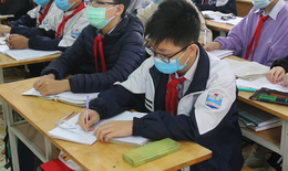 Hà Nội: Học sinh THCS những ngày đầu quay trở lại trường học