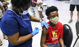 CDC Mỹ khuyến nghị tiêm vaccine phòng COVID-19 cho trẻ từ 5-11 tuổi
