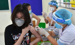 Sở Y tế Hà Nội lên tiếng thông tin 'dừng tiêm vaccine cho trẻ vì có học sinh mắc COVID-19'