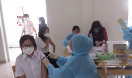 Tăng tốc tiêm vaccine COVID-19 cho trẻ em ở các tỉnh Nam Trung Bộ