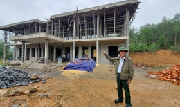 Trưởng bản hiến 2.500m2 đất để làm đường, xây trường cho con em Bru - Vân Kiều