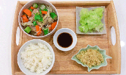 Mẹ kiêng thực phẩm này khiến con thiếu dinh dưỡng và ảnh hưởng phát triển trí não