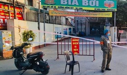 Quảng Ninh: Phong tỏa 2 khu phố, đ&#243;ng cửa một chợ, học sinh 3 trường tạm dừng đến trường