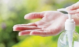 Thu hồi nước rửa tay dưỡng da Aquavera chiết xuất hoa nh&#224;i