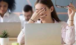 Phòng ngừa khô mắt: 4 bí kíp dành cho dân văn phòng