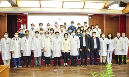 26 thầy thuốc BV Bạch Mai hỗ trợ quận 'nóng' nhất Hà Nội chống dịch