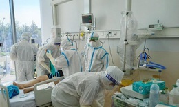 Trên 84% ca COVID-19 tử vong từ 50 tuổi trở lên: Cấp thiết, quyết liệt bảo vệ nhóm đối tượng nguy cơ cao