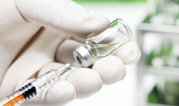 Nguy cơ tử vong do COVID-19 tăng 14 lần nếu không tiêm vaccine