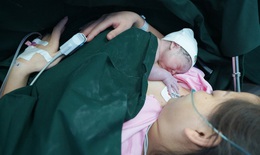 Bệnh viện Hồng Ngọc hướng tới chứng chỉ "Bệnh viện thực hành nuôi con bằng sữa mẹ xuất sắc"