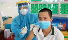 Chiều 9/12: Việt Nam ti&#234;m vượt mốc 130 triệu liều vaccine ph&#242;ng COVID-19; chỉ c&#242;n 2 tỉnh ti&#234;m mũi 1 dưới 80%