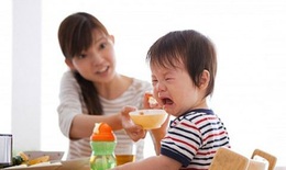 Tôi đã từng bất lực khi nhìn sai lầm của các cha mẹ khi chăm con trẻ