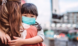 Người lớn tiêm vaccine COVID-19, trẻ em sẽ an toàn