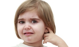 Thói quen không tốt khiến trẻ dễ mắc bệnh tai mũi họng