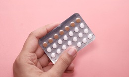 Anh: Lần đầu tiên chấp nhận thuốc tránh thai desogestrel không cần kê đơn