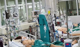Dùng kháng sinh theo kinh nghiệm dễ dẫn tới lạm dụng thuốc trong điều trị COVID-19