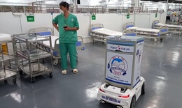 Robot hỗ trợ chăm sóc bệnh nhân COVID-19 ở TP.HCM