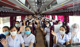 152 cán bộ y tế Hà Tĩnh hỗ trợ tỉnh Nghệ An lấy mẫu xét nghiệm diện rộng