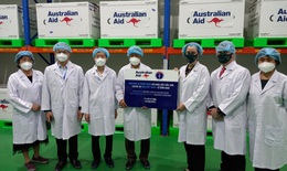 Bộ Y tế tiếp nhận 403.000 liều vaccine COVID-19 từ Chính phủ Australia
