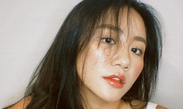 "Sao" làm đẹp: Văn Mai Hương mở tiệc skincare trên mạng xã hội