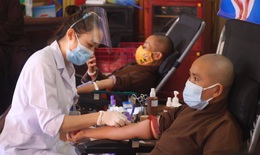 Phật giáo Hà Nam hiến máu vì miền Nam ruột thịt