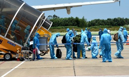Gần 1.000 người Hà Tĩnh về quê tránh dịch trên “Chuyến bay 0 đồng”