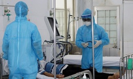 Bác sĩ Bệnh viện Trung ương Huế sát cánh cùng Bến Tre chống dịch