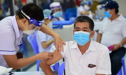 Nguy cơ tử vong do COVID-19 cao gấp 11 lần ở người chưa tiêm vaccine