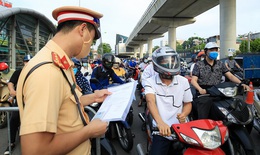 Từ 6h ngày 21/9, Hà Nội bỏ phân vùng, không kiểm soát giấy đi đường