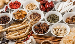 Hỗ trợ giảm triệu chứng sa tử cung bằng bài thuốc Đông y cổ truyền