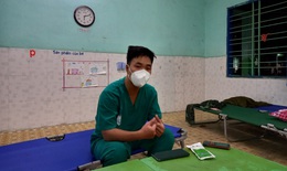 Khi trạm y tế lưu động có thêm tình nguyện viên tư vấn tâm lý...