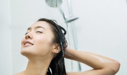 Tắm khuya và những hệ lụy với sức khỏe