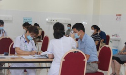 Thêm 32 trường hợp tại cộng đồng, Sơn La tích cực tiêm vaccine để bảo vệ và nhân rộng "vùng xanh"
