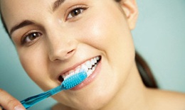 Trắng răng, thơm miệng: Các biện pháp giúp bạn tự tin ngày Tết