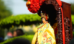 Lễ hội chùa Bà Thiên Hậu thắt chặt tình đoàn kết giữa các dân tộc