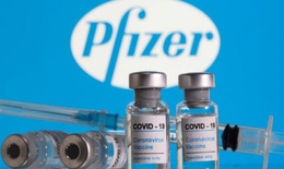 FDA chấp thuận mũi ti&#234;m tăng cường vaccine Pfizer cho trẻ em từ 12 đến 15 tuổi