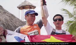 Người khiếm thị đầu tiên ở Việt Nam chinh phục một giải chạy
