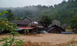 Tan hoang bản làng sau lũ dữ