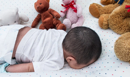 Liên tiếp 2 bé dưới 1 tuổi tử vong khi ngủ, 7 điều cha mẹ cần ghi nhớ để phòng nguy cơ đột tử ở trẻ
