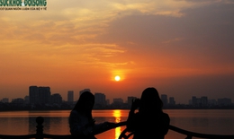 'Say đắm' cảnh bình minh, hoàng hôn tại Hồ Tây