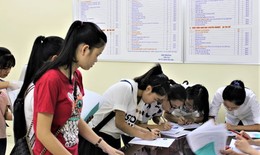 Tân sinh viên cần cảnh giác những 'lời mật ngọt’ từ môi giới việc làm