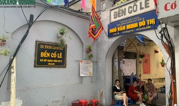 Ngôi đền trăm tuổi 'thấp thỏm' chờ ngày đại tu