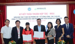 Herbalife Việt Nam trao học bổng cho 20 sinh viên, bác sĩ Đại học Y Hà Nội