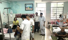 Hơn 100 học sinh ở Nha Trang nhập viện sau bữa trưa