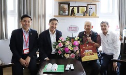 Bộ Y tế thăm, tri ân các nhà giáo lão thành ngành y nhân kỷ niệm 40 năm ngày Nhà giáo Việt Nam