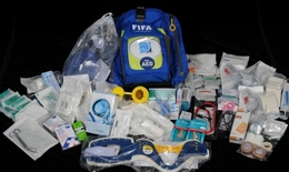 Túi y tế khẩn cấp của bác sĩ ở World Cup có những gì?