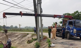 Diễn biến mới vụ 3 người trong c&#249;ng gia đ&#236;nh tử vong do va chạm với xe tải