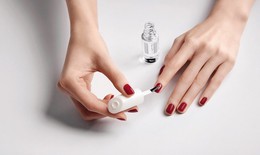 Độc hại của sơn móng tay mà ít người biết