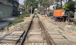 Chuyên gia lý giải xoá lối đi tự mở qua đường sắt mãi không xong
