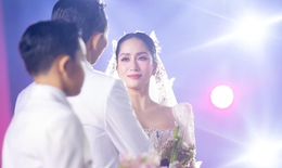 Khánh Thi nghẹn lời trong đám cưới: "Ngày hôm nay em thực sự tìm thấy chồng mình rồi"